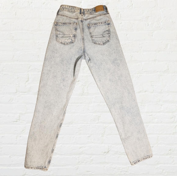 American Eagle Mom Jeans - Picture 2 of 9